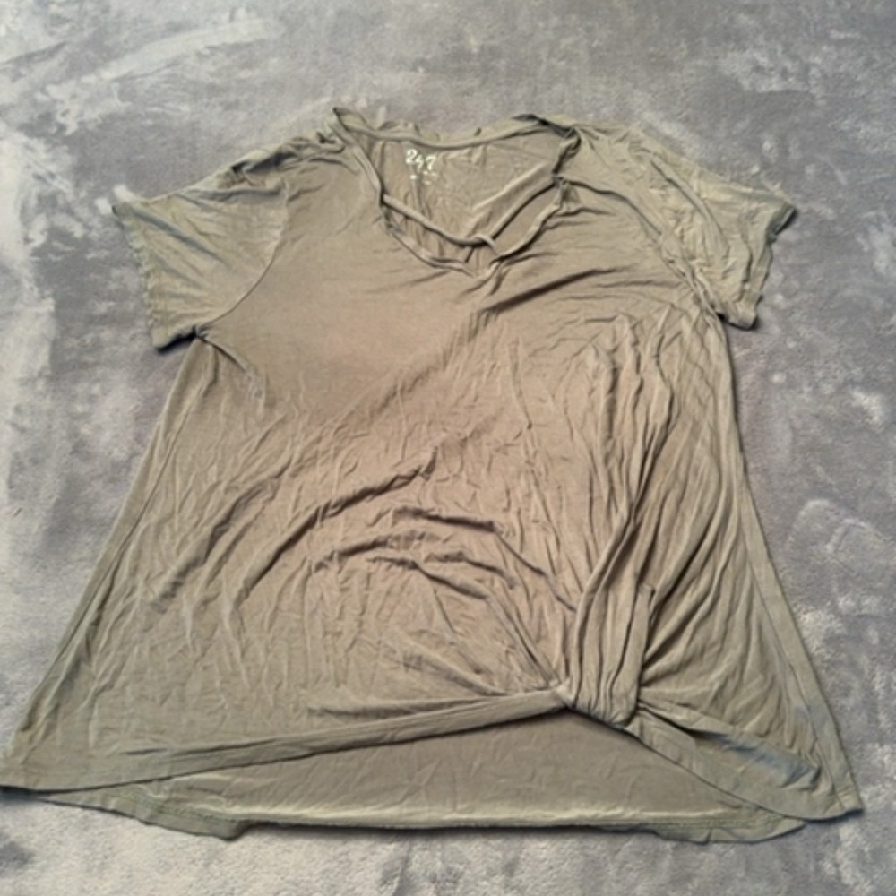 247 by Maurices T-Shirt Women XL Gray Criss Cross Front Casual Everyday Top